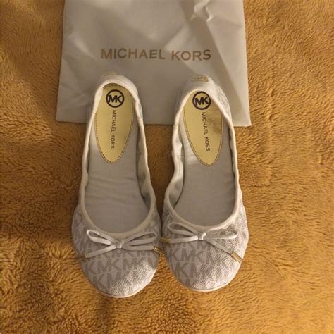 michael kors city ballet|City Logo Ballet Flat .